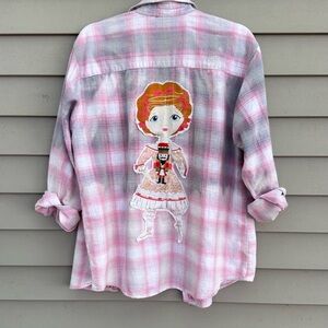 Vintage bleached flannel shirt w/ nutcracker applique women’s medium pink